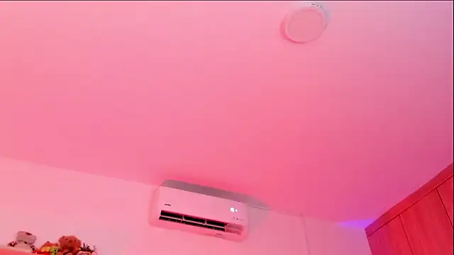 Snapshot of rose_saenz chatting on 10, 10, 2025 rose saenz online show from 10, 10, 2025