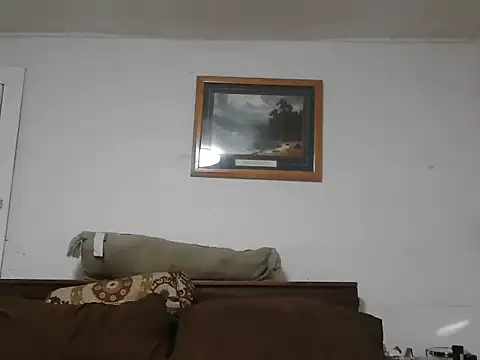 Snapshot of CaramelDipper chatting on 29, 10, 2025 CaramelDipper online show from 29, 10, 2025