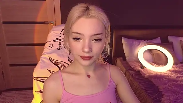 SandraBoyl online show from 4, 2, 2025