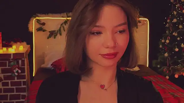 Snapshot of SandraBoyl chatting on 2, 12, 2025 SandraBoyl online show from 2, 12, 2025