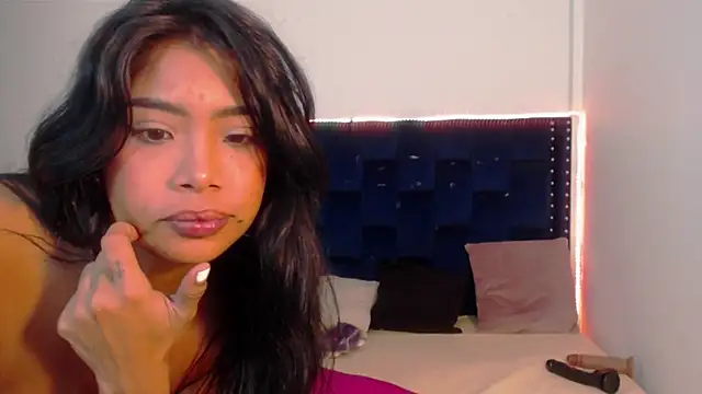 Snapshot of SaraApril_1 chatting on 4, 2, 2025 SaraApril 1 online show from 4, 2, 2025