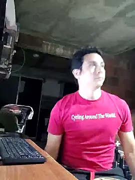 Snapshot of Rejy1992 chatting on 14, 1, 2025 Rejy1992 online show from 14, 1, 2025