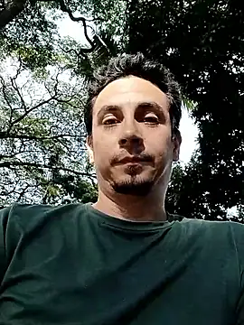 Snapshot of Rejy1992 chatting on 11, 11, 2025 Rejy1992 online show from 11, 11, 2025