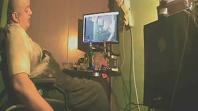 Snapshot of perversalus chatting on 12, 10, 2025 perversalus online show from 12, 10, 2025