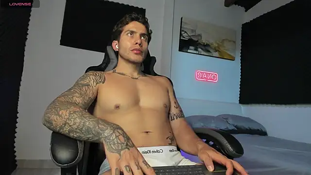 LucianSinclair online show from 2, 11, 2025