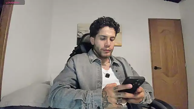 Snapshot of LucianSinclair chatting on 14, 7, 2026 LucianSinclair online show from 14, 7, 2026