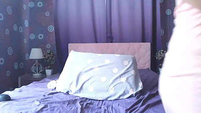 Snapshot of SquirtyAlice chatting on 12, 6, 2026 SquirtyAlice online show from 12, 6, 2026