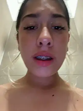 Snapshot of Enyeld_ruru chatting on 6, 2, 2026 Enyeld ruru online show from 6, 2, 2026