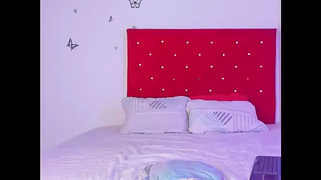 Snapshot of ValeriaRioz chatting on 3, 2, 2025 ValeriaRioz online show from 3, 2, 2025