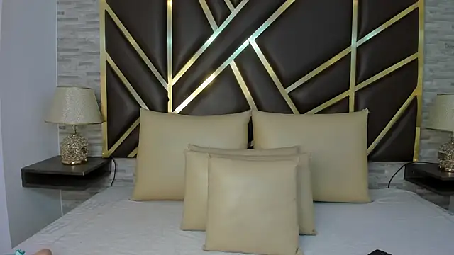 Snapshot of ValeriaRioz chatting on 6, 4, 2026 ValeriaRioz online show from 6, 4, 2026