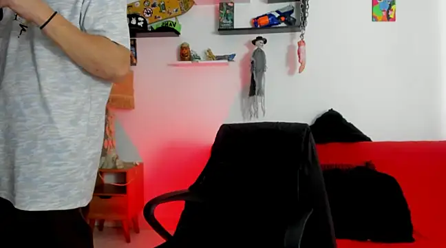 Snapshot of Tom_Krakow chatting on 5, 12, 2024 Tom Krakow online show from 5, 12, 2024