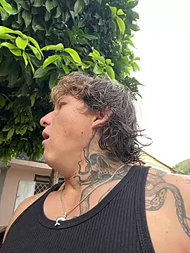 Snapshot of Tom_Krakow chatting on 4, 3, 2025 Tom Krakow online show from 4, 3, 2025