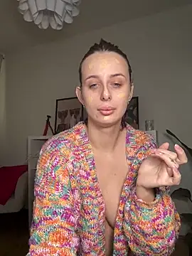 Hii Lolla online show from 27, 1, 2025