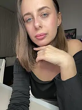 Hii Lolla online show from 12, 2, 2025