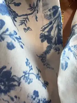 Snapshot of Hii_Lolla chatting on 7, 4, 2026 Hii Lolla online show from 7, 4, 2026