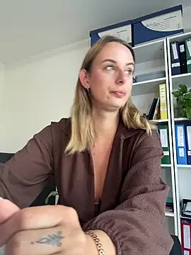 Hii Lolla online show from 26, 5, 2026