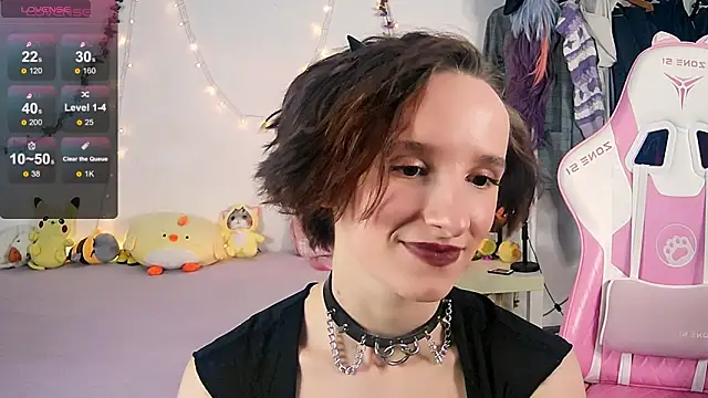 Snapshot of Violet_Veliya chatting on 10, 10, 2025 Violet Veliya online show from 10, 10, 2025