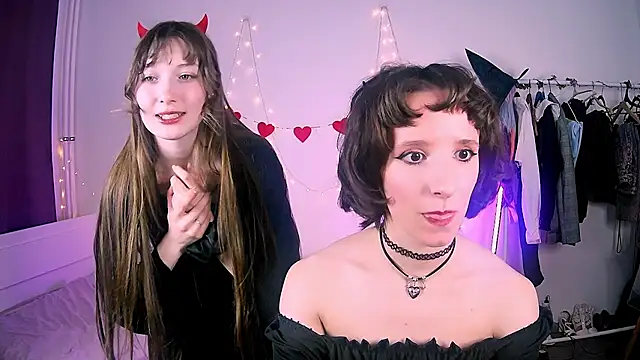 Snapshot of Violet_Veliya chatting on 22, 3, 2026 Violet Veliya online show from 22, 3, 2026