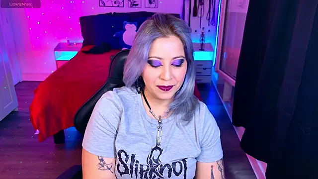 Snapshot of blackwidow_s1 chatting on 6, 4, 2026 blackwidow s1 online show from 6, 4, 2026