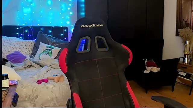 Snapshot of Lisaonthemoon chatting on 19, 3, 2026 Lisaonthemoon online show from 19, 3, 2026