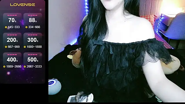  Viviann  online show from 21, 9, 2025