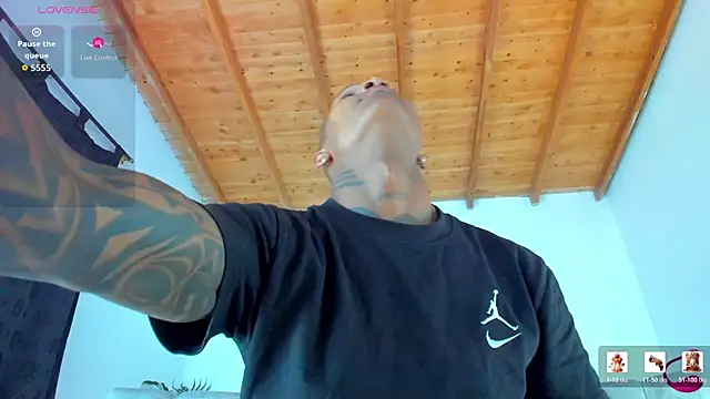 Snapshot of esteveen_ortegas_ chatting on 12, 4, 2026 esteveen ortegas online show from 12, 4, 2026