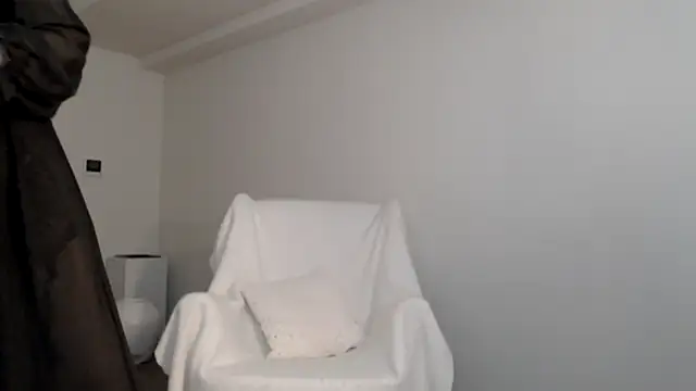 Snapshot of Lily_0000 chatting on 11, 2, 2025 Lily 0000 online show from 11, 2, 2025