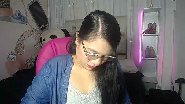 KEYRA-MILLER- online show from 25, 11, 2025