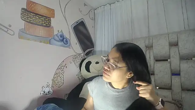 Snapshot of KEYRA-MILLER- chatting on 3, 2, 2026 KEYRA-MILLER- online show from 3, 2, 2026