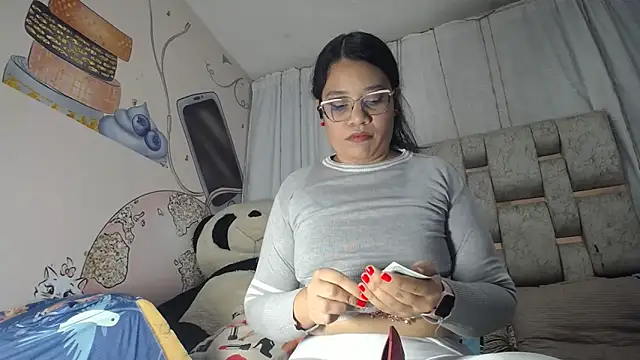 Snapshot of KEYRA-MILLER- chatting on 14, 2, 2026 KEYRA-MILLER- online show from 14, 2, 2026