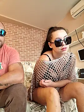Snapshot of -Pupsiki- chatting on 10, 10, 2025 -Pupsiki- online show from 10, 10, 2025