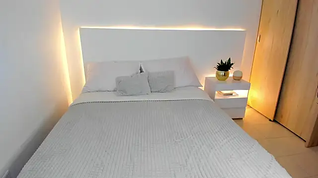 AndreaMartini online show from 5, 1, 2025