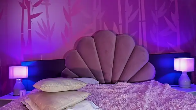 Lezy  online show from 20, 1, 2025