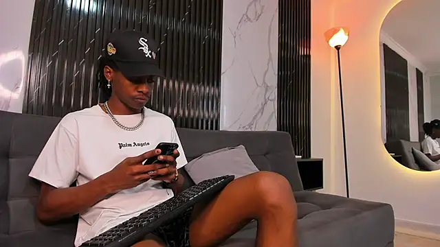 Snapshot of BRYXXXON1 chatting on 5, 12, 2024 BRYXXXON1 online show from 5, 12, 2024