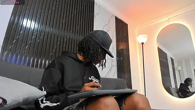 Snapshot of BRYXXXON1 chatting on 10, 12, 2024 BRYXXXON1 online show from 10, 12, 2024