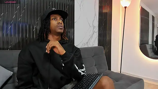 Snapshot of BRYXXXON1 chatting on 10, 12, 2024 BRYXXXON1 online show from 10, 12, 2024