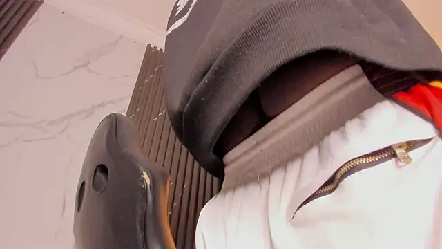 Snapshot of BRYXXXON1 chatting on 23, 2, 2025 BRYXXXON1 online show from 23, 2, 2025