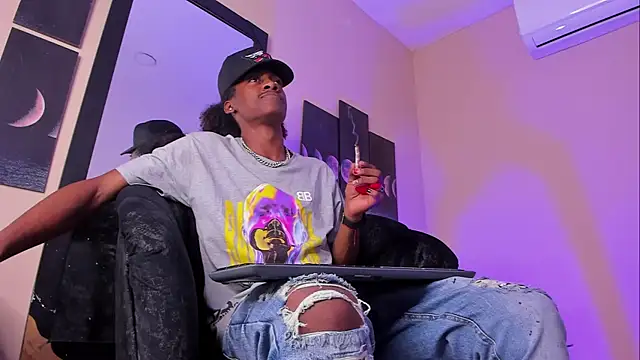 Snapshot of BRYXXXON1 chatting on 28, 2, 2025 BRYXXXON1 online show from 28, 2, 2025