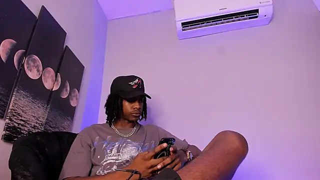 Snapshot of BRYXXXON1 chatting on 11, 9, 2025 BRYXXXON1 online show from 11, 9, 2025