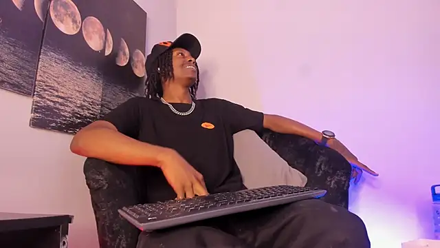 Snapshot of BRYXXXON1 chatting on 15, 9, 2025 BRYXXXON1 online show from 15, 9, 2025