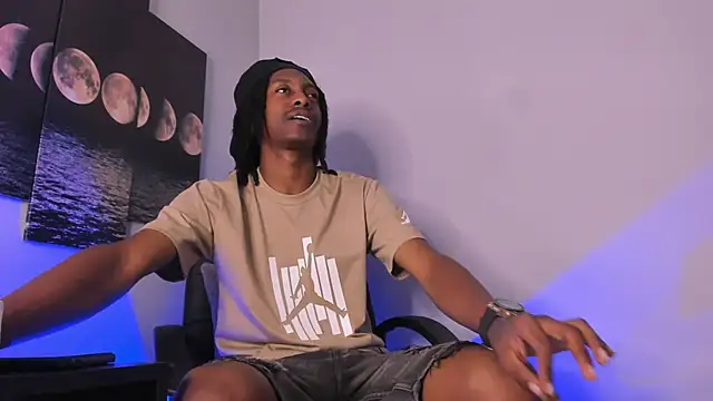 Snapshot of BRYXXXON1 chatting on 4, 10, 2025 BRYXXXON1 online show from 4, 10, 2025