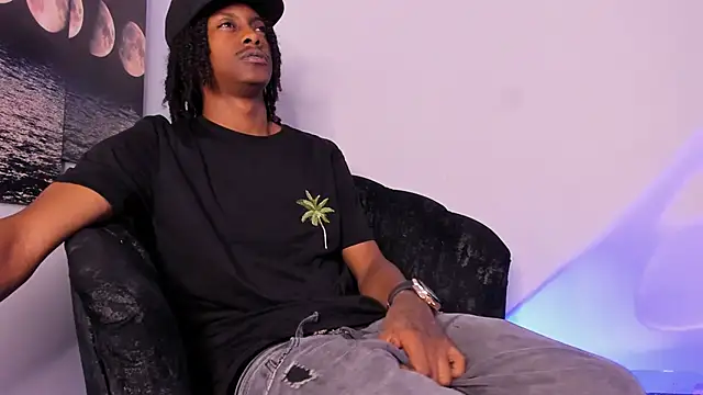 Snapshot of BRYXXXON1 chatting on 5, 10, 2025 BRYXXXON1 online show from 5, 10, 2025