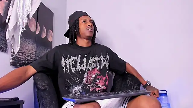 Snapshot of BRYXXXON1 chatting on 6, 10, 2025 BRYXXXON1 online show from 6, 10, 2025