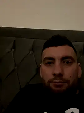 Snapshot of balamuc97 chatting on 3, 12, 2025 balamuc97 online show from 3, 12, 2025