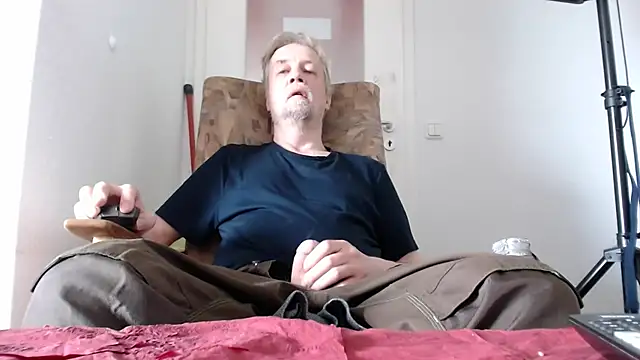 Snapshot of Cordt30 chatting on 17, 6, 2026 Cordt30 online show from 17, 6, 2026
