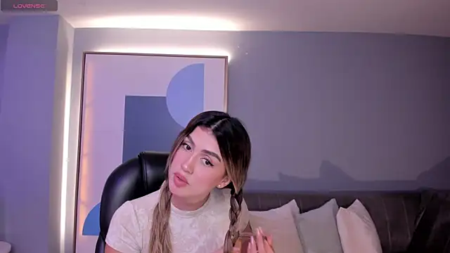 Snapshot of PaulinaSantos_ chatting on 19, 3, 2025 PaulinaSantos online show from 19, 3, 2025