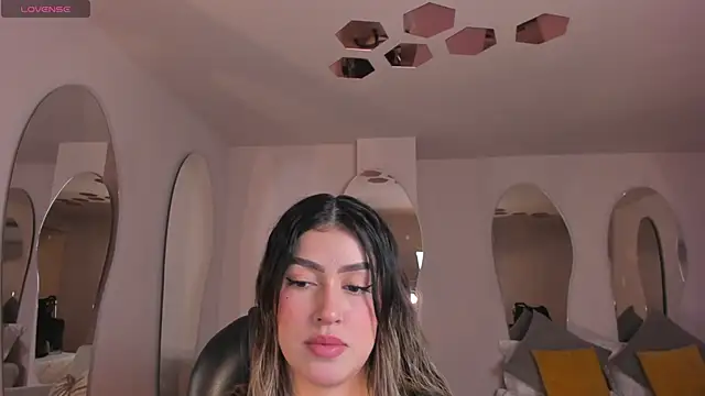 Snapshot of PaulinaSantos_ chatting on 12, 9, 2025 PaulinaSantos online show from 12, 9, 2025