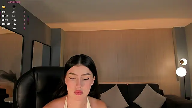 Snapshot of PaulinaSantos_ chatting on 13, 10, 2025 PaulinaSantos online show from 13, 10, 2025