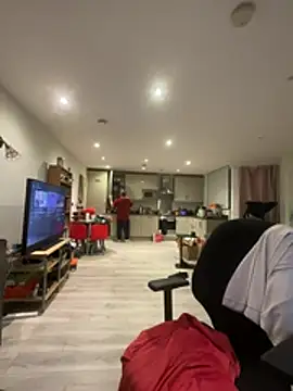 Snapshot of LondonTeffy chatting on 10, 3, 2026 LondonTeffy online show from 10, 3, 2026