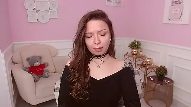 LucySkilar online show from 13, 4, 2026